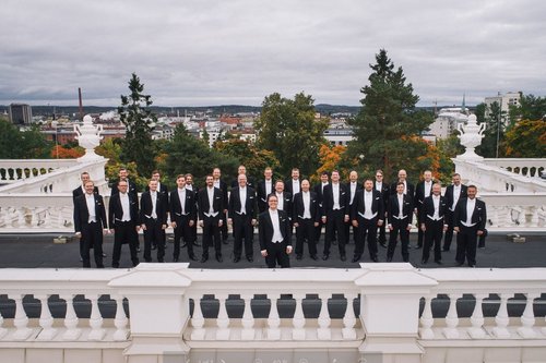 Mieskuoro laulajat joulukonsertti